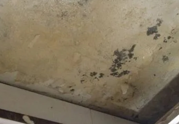 珠山阳台漏水维修公司分享下珠山卫生间渗水维修需要注意哪些问题。